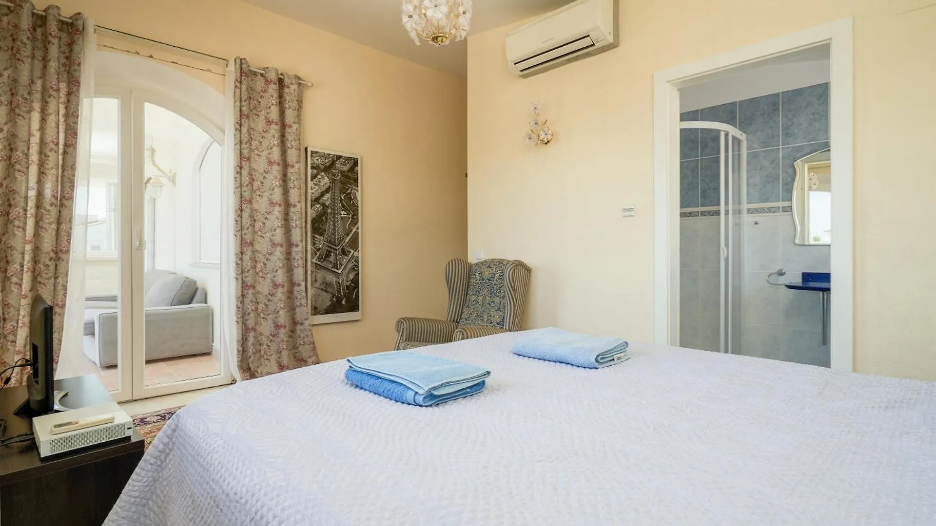 Villa Impresionante Al Canal Con Piscina Empuriabrava Spagna